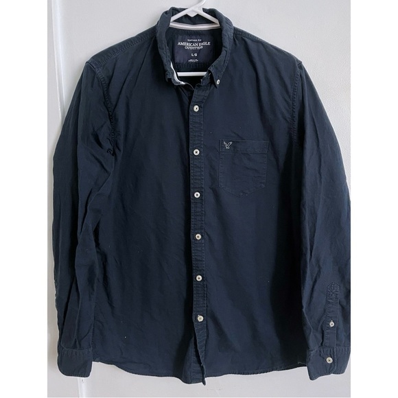 American Eagle Outfitters • Men's Navy Vintage Fit Button Down Shirt - Picture 1 of 5